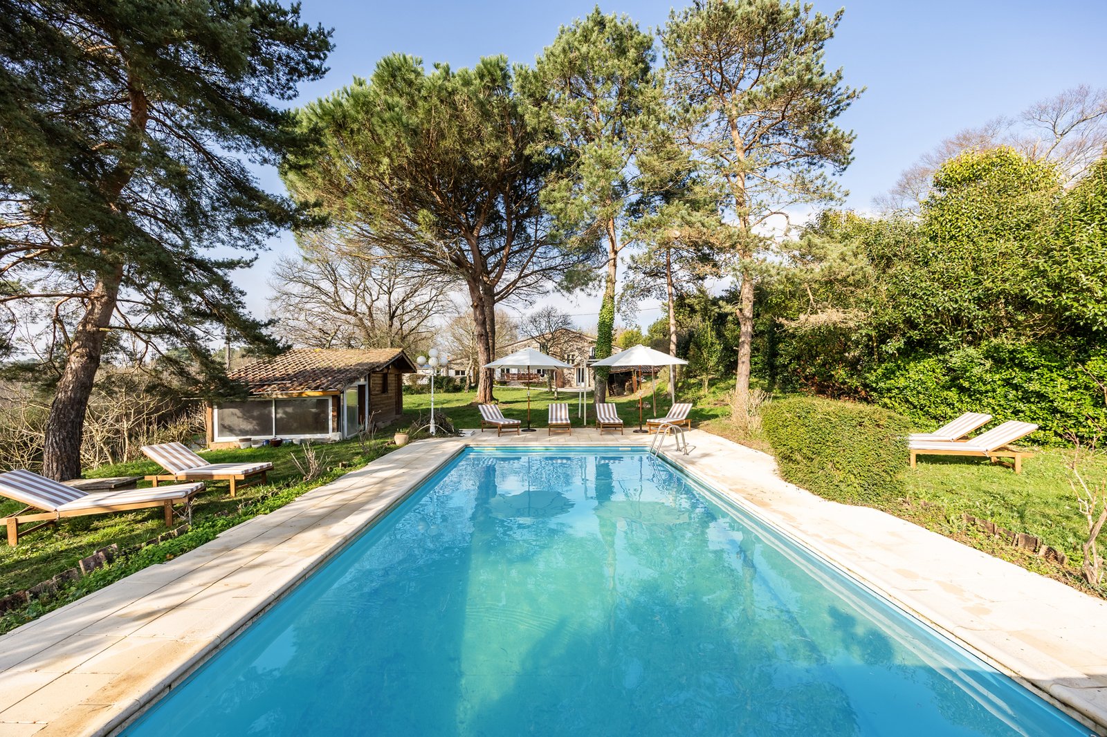 La Guate à Daubèze - maison avec piscine