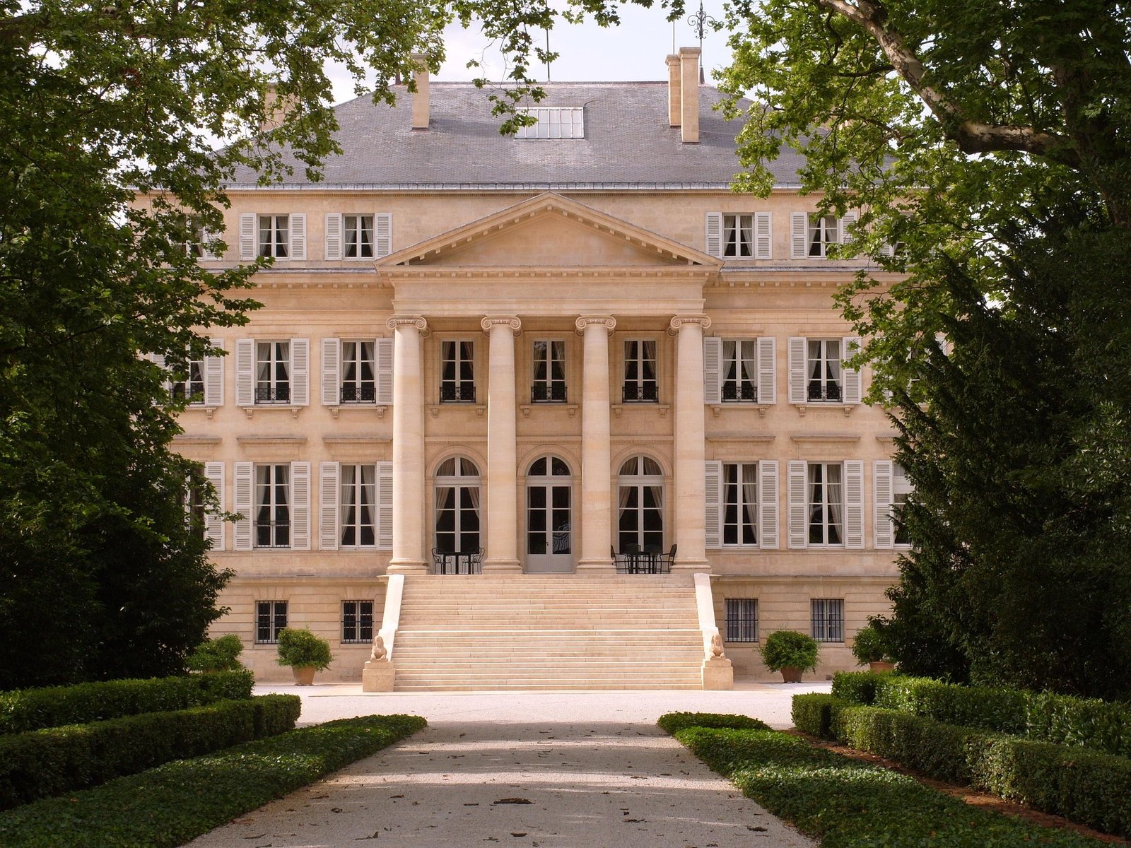 You are currently viewing Le Médoc : entre océan, vignobles et art de vivre