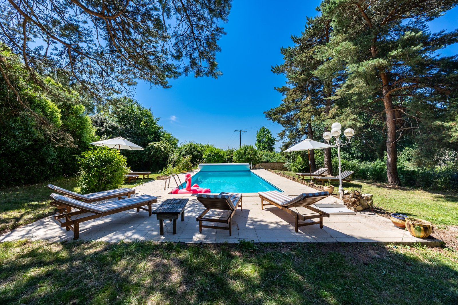 Lire la suite à propos de l’article Conciergerie pour maison avec piscine dans le Médoc