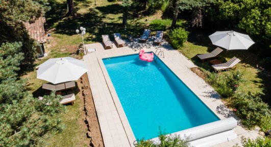 Comment financer les meubles d’une location saisonnière ?